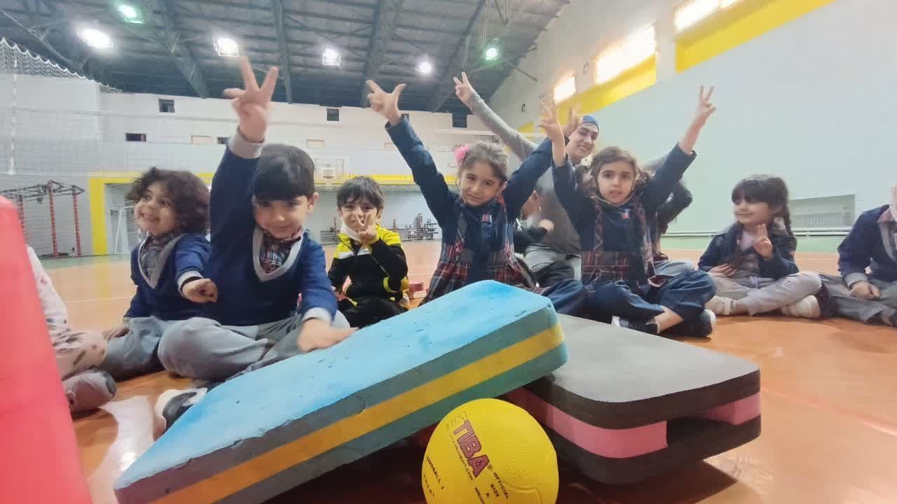 پیش دبستان هوشمند مداد رنگی ها