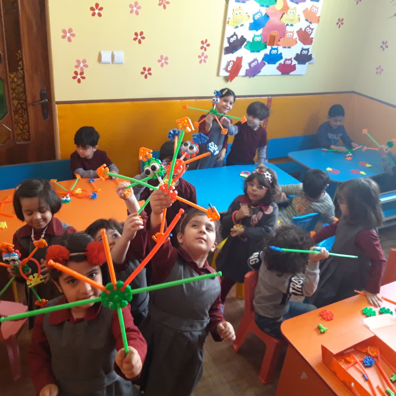 رباتیک پیش دبستان هوشمند مداد رنگی ها